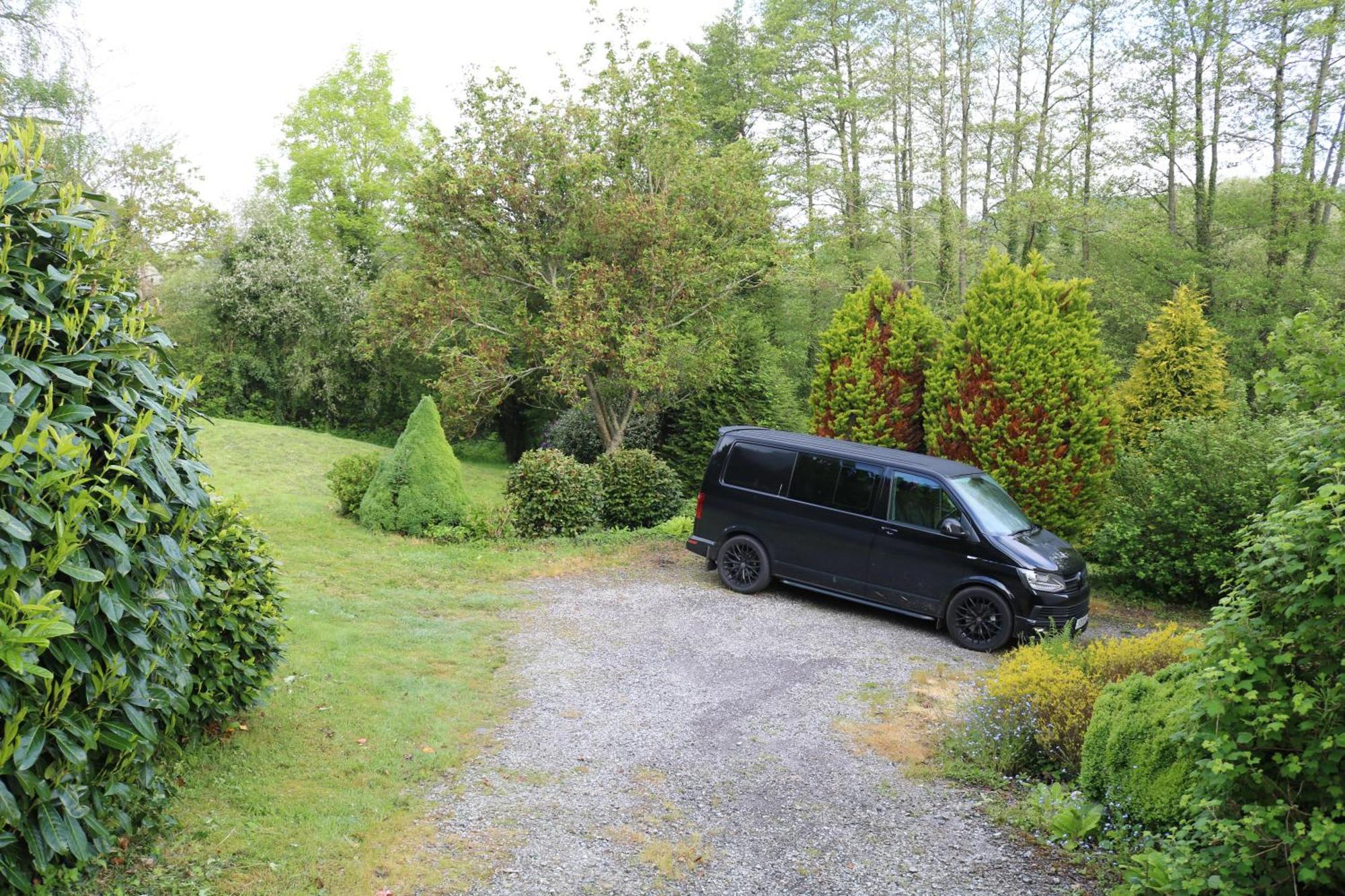 Fontaine Blanche River View, Large Patio & Garden In Central Brittany With Starlink Wifi Treffrin Exterior photo